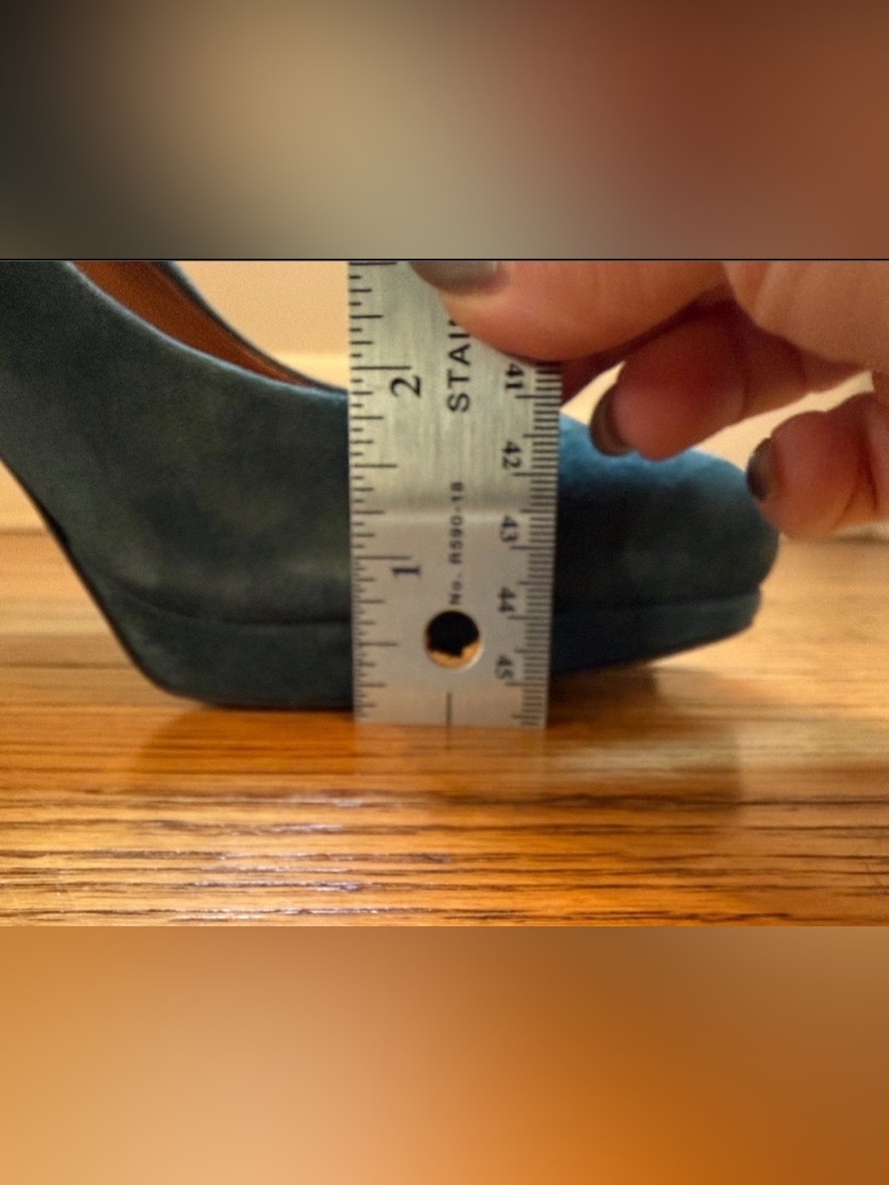 Banana Republic Teal Suede Pumps with low platform, size 8.5. Worn twice - Picture 10 of 11